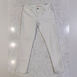 Levi’s 711 skinny jeans size 28